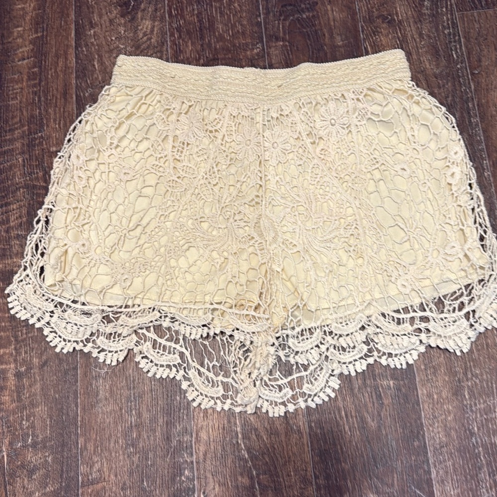 Women’s knit shorts